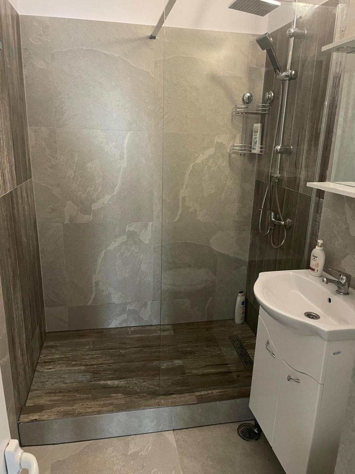 Concept Home Valcea Ramnicu Valcea Luaran gambar